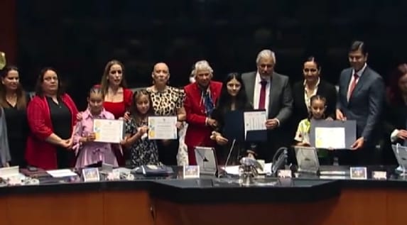 Participó niña impulsora de Tlaxcala en sesión solemne del Senado de la República